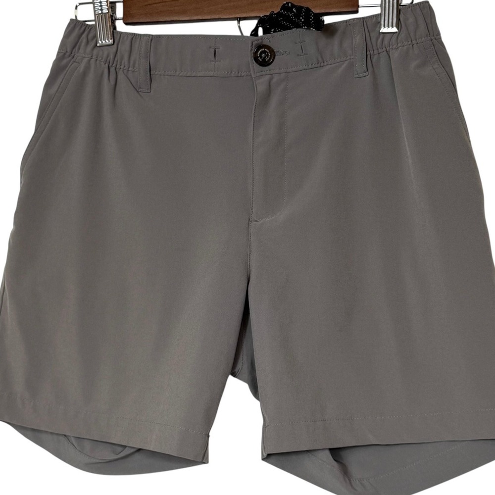 Chubbies Everywear Shorts Mens Medium Gray 6 Inch Inseam Stretch Performance